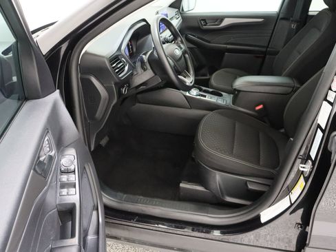 Used 2025 Ford Escape Active AWD/4WD image 14