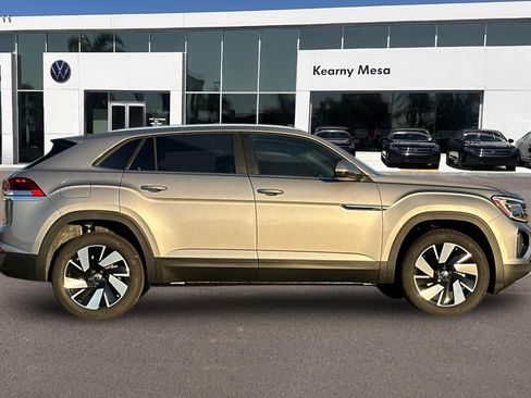 New 2026 Volkswagen Atlas Cross Sport SE AWD/4WD image 3