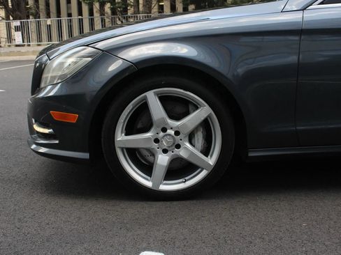 Used 2013 Mercedes-Benz CLS 550 w/ Premium I Pkg image 11