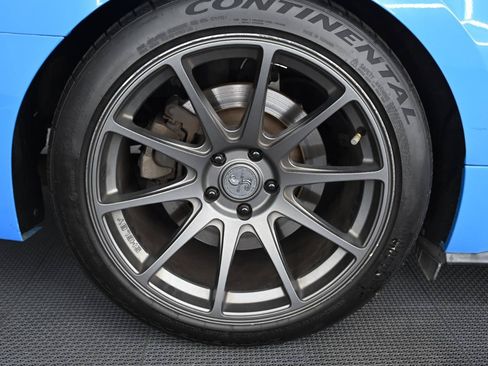 Used 2017 Ford Mustang GT w/ GT Performance Package RWD image 37
