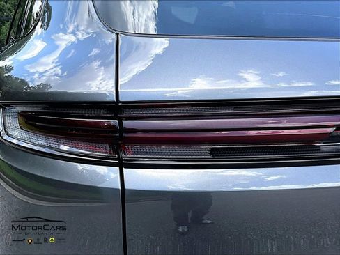Used 2026 Porsche Cayenne AWD/4WD image 27