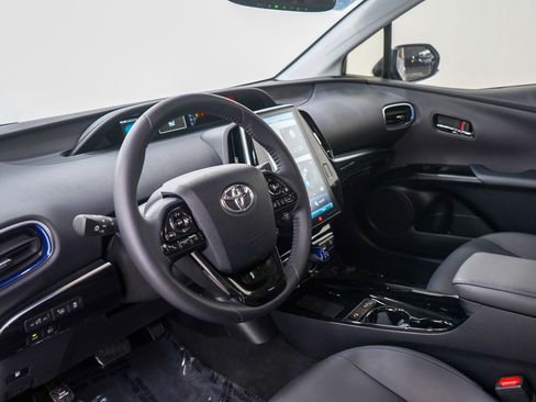 Used 2022 Toyota Prius Limited w/ Premium Convenience Package image 24
