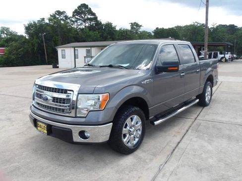 Used 2013 Ford F150 XLT w/ Luxury Equipment Group RWD image 2