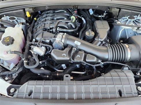 New 2025 Jeep Grand Cherokee Altitude image 21