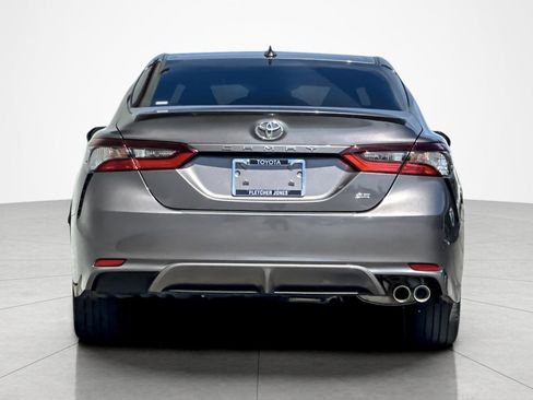 Used 2023 Toyota Camry SE w/ Convenience Package FWD image 4