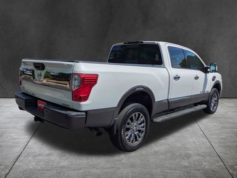 Used 2019 Nissan Titan Platinum Reserve w/ Platinum Utility Package AWD/4WD image 4