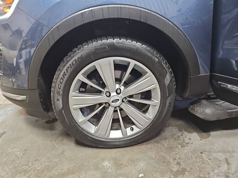 Used 2018 Ford Explorer Limited AWD/4WD image 34
