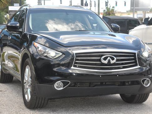 Used 2014 INFINITI QX70 AWD w/ Premium Package image 5