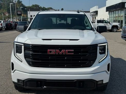 Used 2025 GMC Sierra 1500 Elevation w/ Preferred Package AWD/4WD image 8