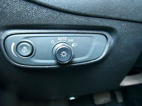 Used 2019 Chevrolet Equinox LT AWD/4WD image 20