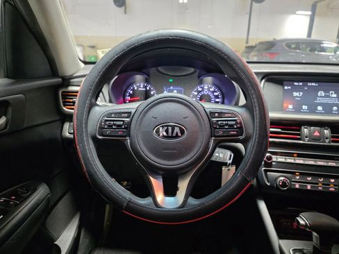 Used 2018 Kia Optima LX image 20