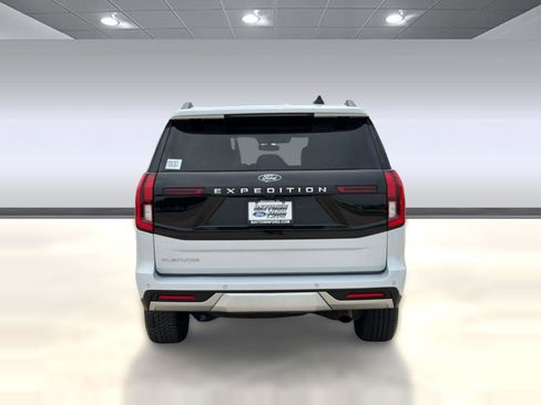 Used 2025 Ford Expedition Platinum AWD/4WD image 10
