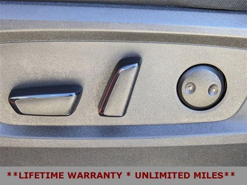 Used 2023 Nissan Pathfinder SV w/ Black Appearance Package image 21