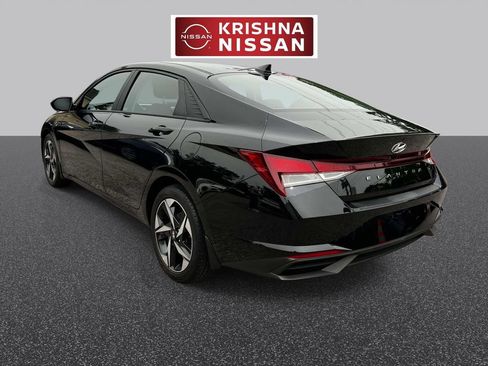 Used 2023 Hyundai Elantra SEL w/ Convenience Package FWD image 7