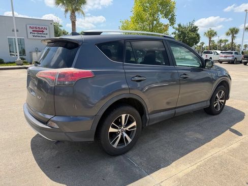 Used 2016 Toyota RAV4 XLE FWD image 3