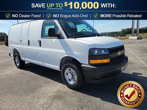 New 2026 Chevrolet Express 2500 w/ Driver Convenience Package RWD image 4