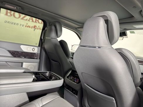 Used 2020 Lincoln Navigator L Reserve w/ Luxury Package image 19