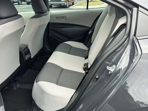 Used 2025 Toyota Corolla LE w/ Convenience Package image 9