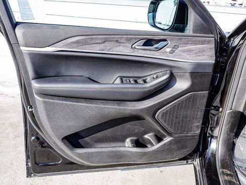 Certified 2024 Jeep Grand Cherokee L Limited w/ Luxury Tech Group II image 26