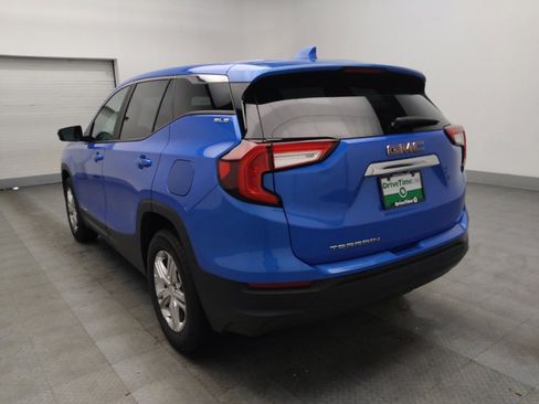 Used 2024 GMC Terrain SLE image 5