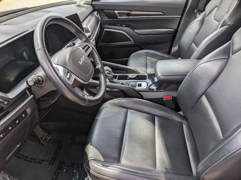Used 2025 Kia Telluride S image 23