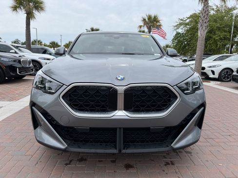 Used 2025 BMW X2 xDrive28i image 3
