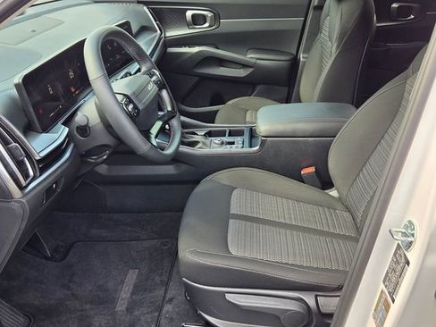 Certified 2026 Kia Sorento LX FWD image 11