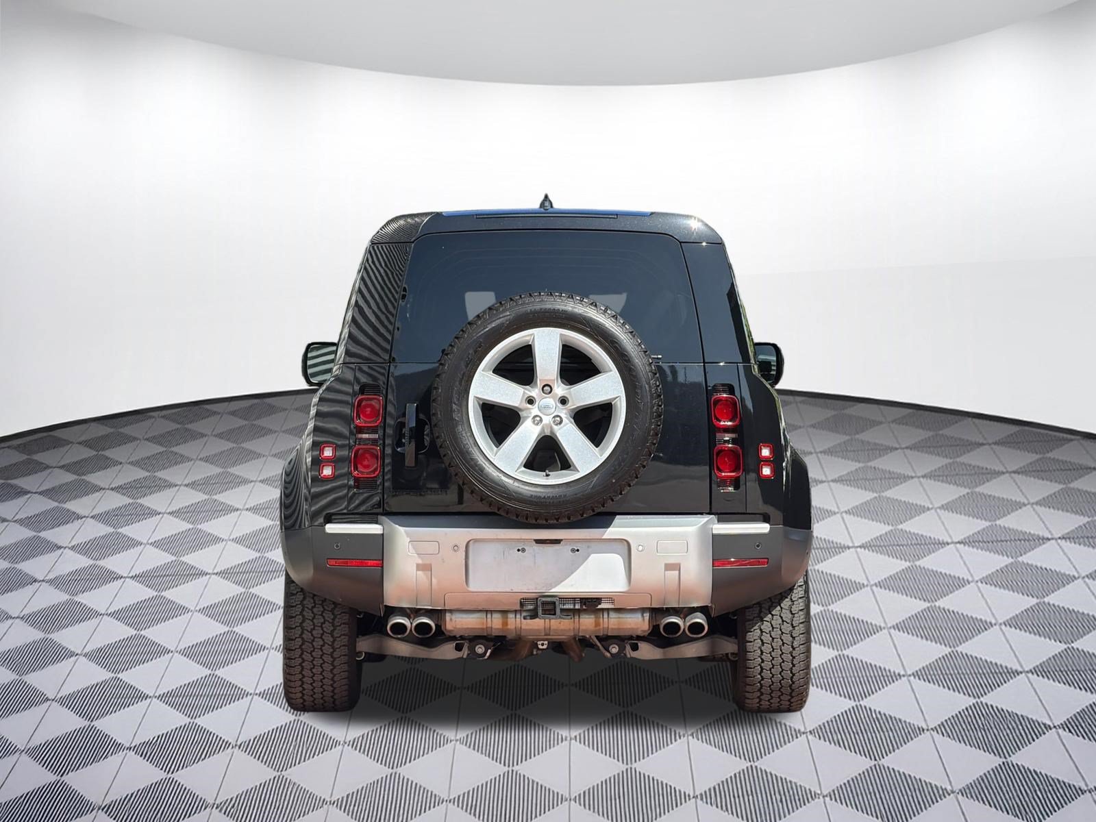 Certified 2024 Land Rover Defender 110 SE AWD/4WD image 10