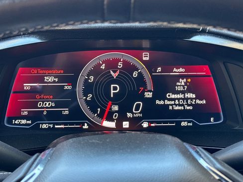 Used 2023 Chevrolet Corvette Stingray Preferred Conv w/ Z51 Performance Package RWD image 36