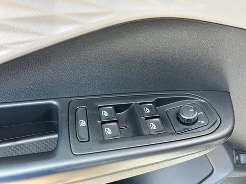 Used 2023 Volkswagen Taos S w/ Driver Assistance Package FWD image 43