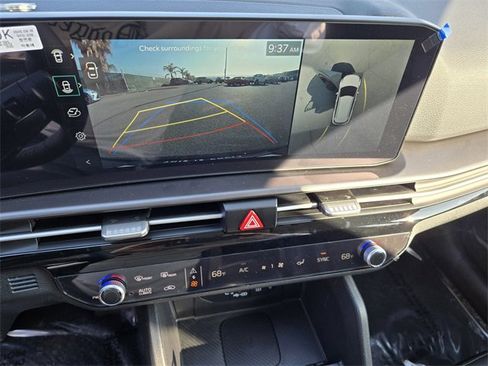 New 2026 Kia Sportage SX image 10