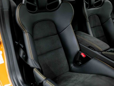 Used 2025 Porsche 718 Cayman GT4 RS image 78