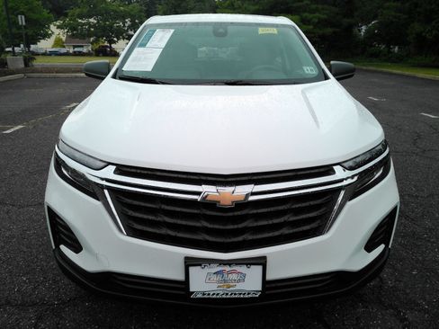 Certified 2023 Chevrolet Equinox LS w/ LPO, Floor Liner Package FWD image 3