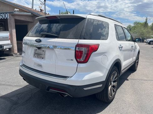 Used 2018 Ford Explorer Limited w/ Equipment Group 301A AWD/4WD image 3