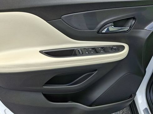 Used 2020 Buick Encore Preferred w/ Safety Package FWD image 12