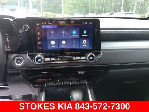 Used 2023 Chevrolet Colorado LT w/ LT Convenience Package III RWD image 12
