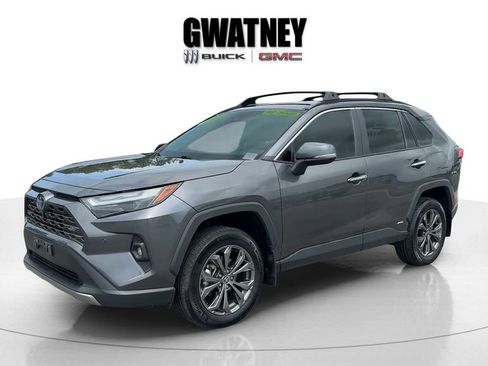 Used 2022 Toyota RAV4 Limited AWD/4WD image 9