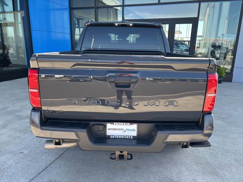 Used 2024 Toyota Tacoma TRD Off-Road AWD/4WD image 6