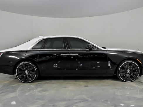 Used 2022 Rolls-Royce Ghost AWD/4WD image 14
