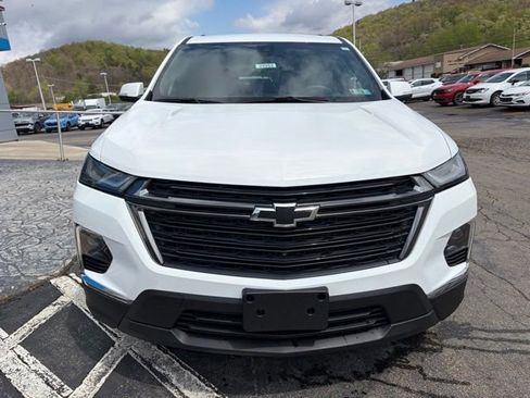 Used 2023 Chevrolet Traverse LT w/ Midnight/Sport Edition AWD/4WD image 2