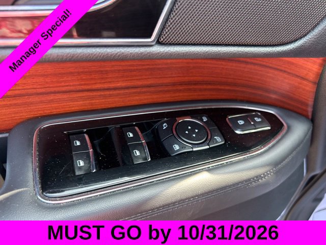 Used 2024 Lincoln Navigator Reserve AWD/4WD image 13