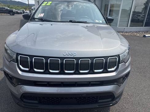 Used 2022 Jeep Compass Limited AWD/4WD image 8