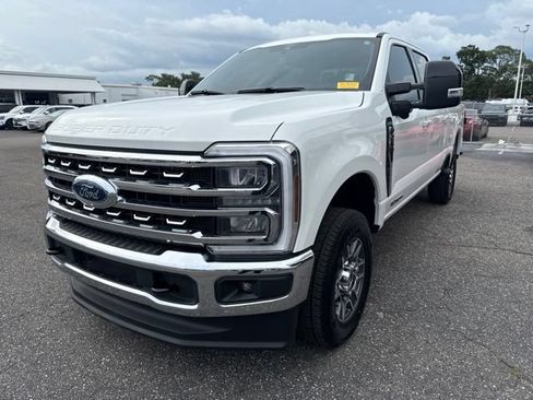 Used 2025 Ford F250 Lariat AWD/4WD image 3