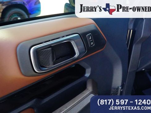 Used 2023 Ford Bronco Outer Banks AWD/4WD image 17