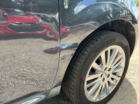 Used 2013 Lincoln MKX FWD image 6