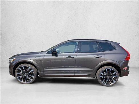 Used 2024 Volvo XC60 T8 Ultimate w/ Climate Package AWD/4WD image 9