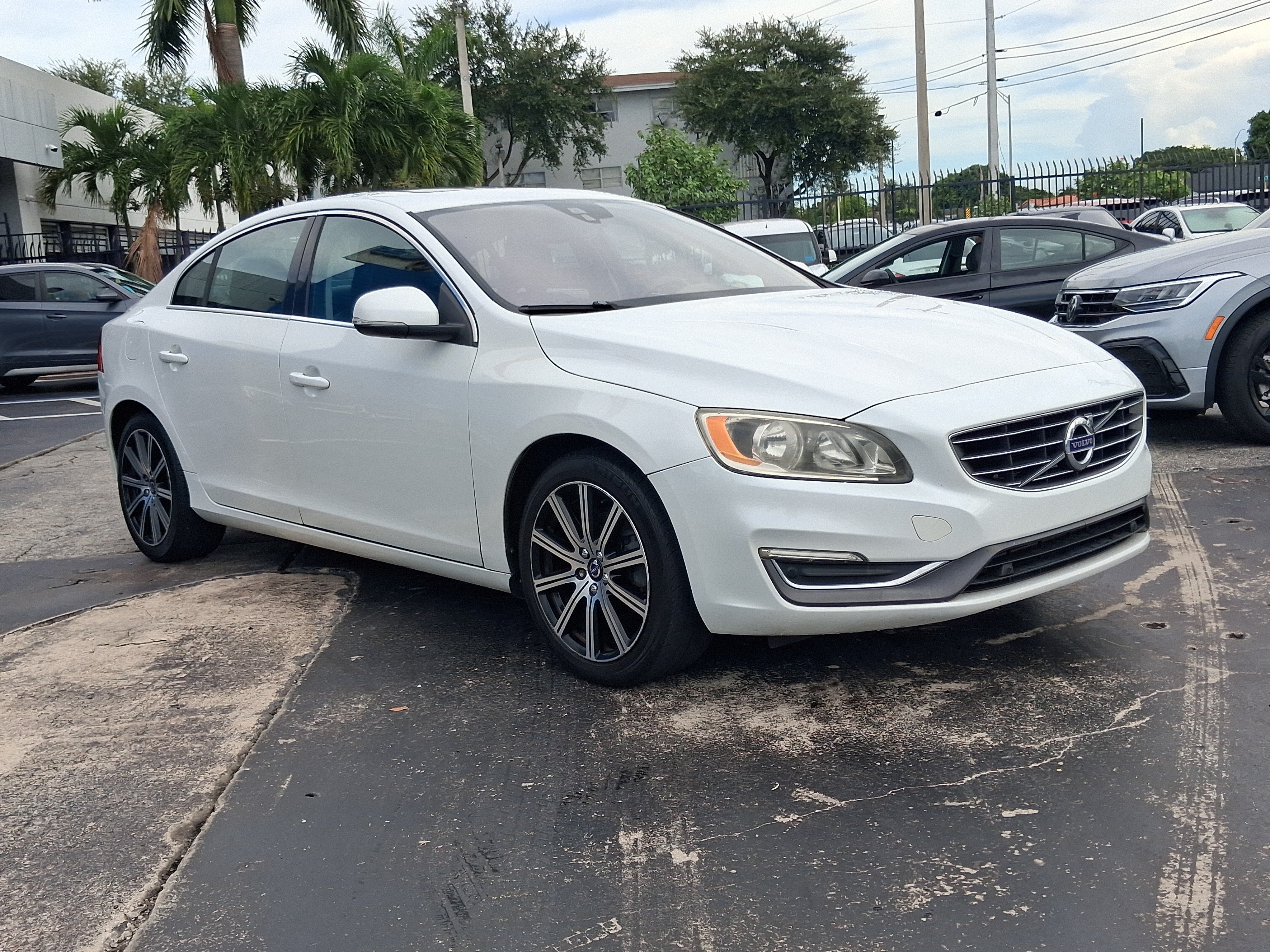 Used 2016 Volvo S60 T5 Premier FWD image 4