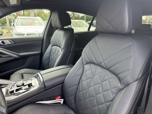 Certified 2025 BMW X6 xDrive40i image 21