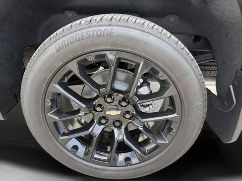 New 2026 Chevrolet Silverado 1500 High Country w/ Midnight Edition AWD/4WD image 37