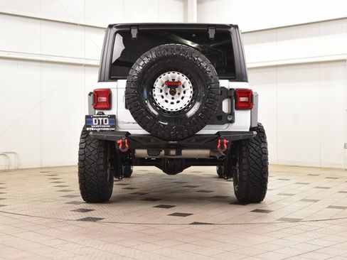 Used 2024 Jeep Wrangler Unlimited Rubicon image 6